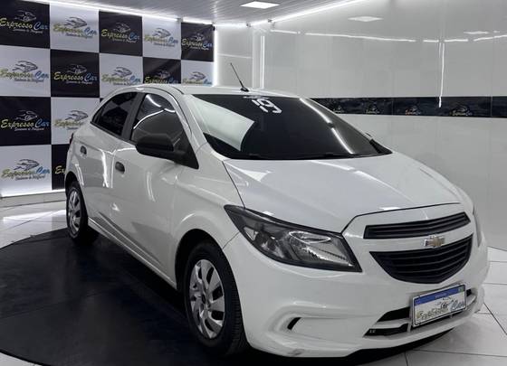 CHEVROLET ONIX 1.0 MPFI JOY 8V FLEX 4P MANUAL CHEVROLET ONIX 1.0 MPFI JOY 8V FLEX 4P MANUAL